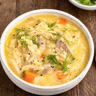 Avgolemono Soup ( Greek Chicken Lemon Soup)